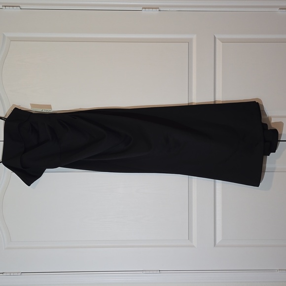 ELIZA J. - Women's Gown - Picture 3 of 12